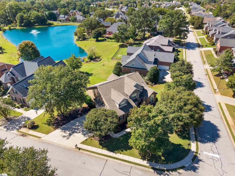 Property image 2 of 100 Traymore Way in Riverwood Farm, Greer, SC 29650