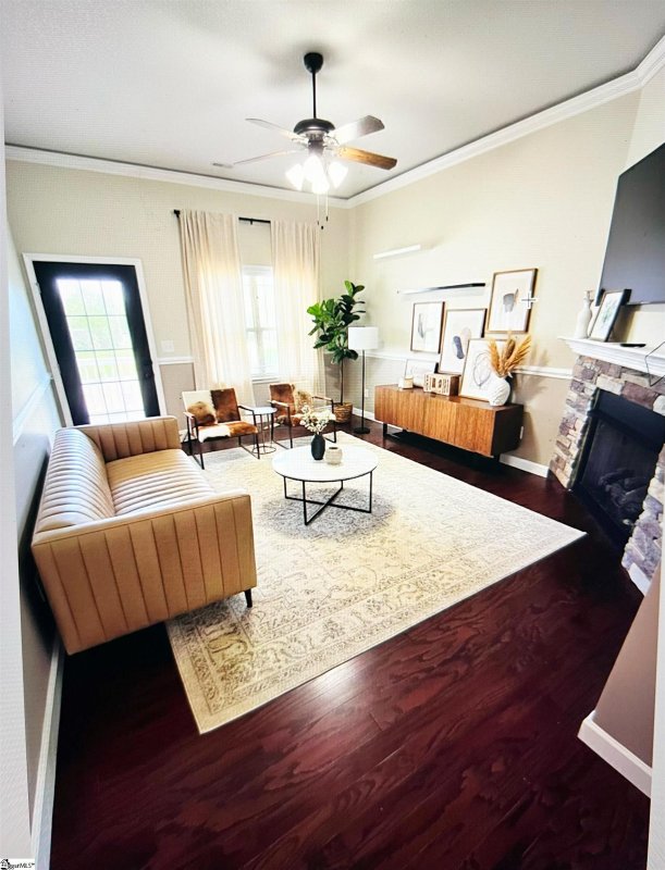 Property image 2 of 813 Alley Ridge Drive in Ridgeville Crossing, Inman, SC 29349