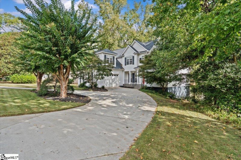 Property image 2 of 112 Dunrobin Lane in Highland Creek, Simpsonville, SC 29681