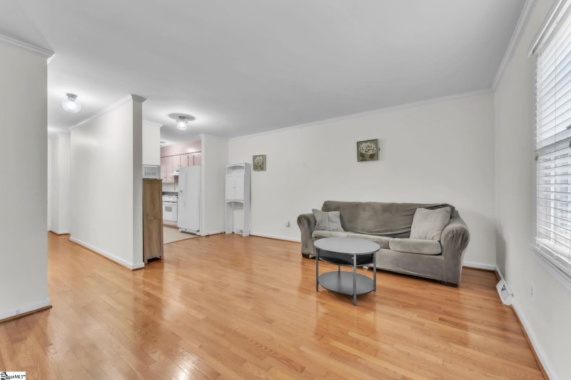 Property image 5 of 11 Dover Drive in Cambridge Park, Taylors, SC 29687