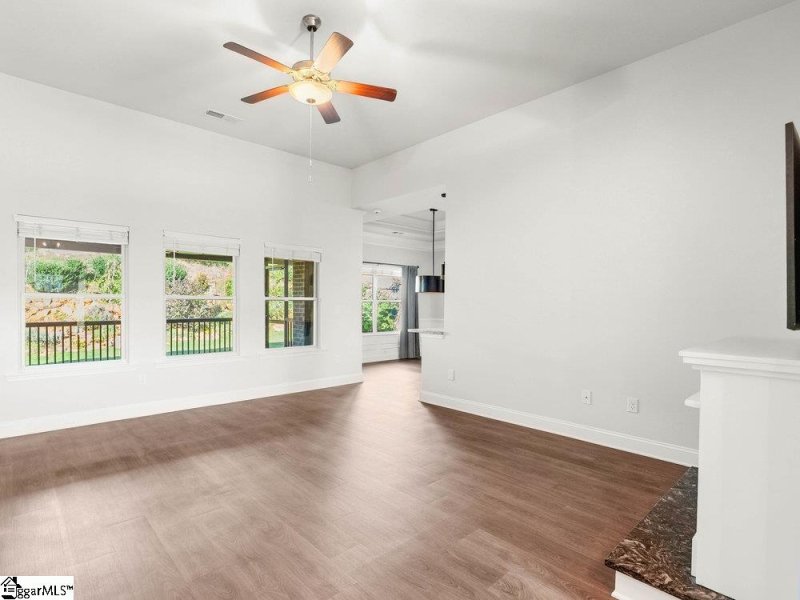 Property image 5 of 1134 Midway Hill Lane in Woods at Pine Ridge, Duncan, SC 29334