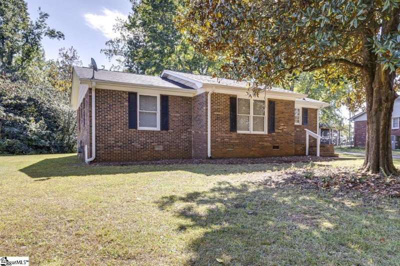 Property image 2 at 419 Rollingwood Drive, Easley, SC 29640