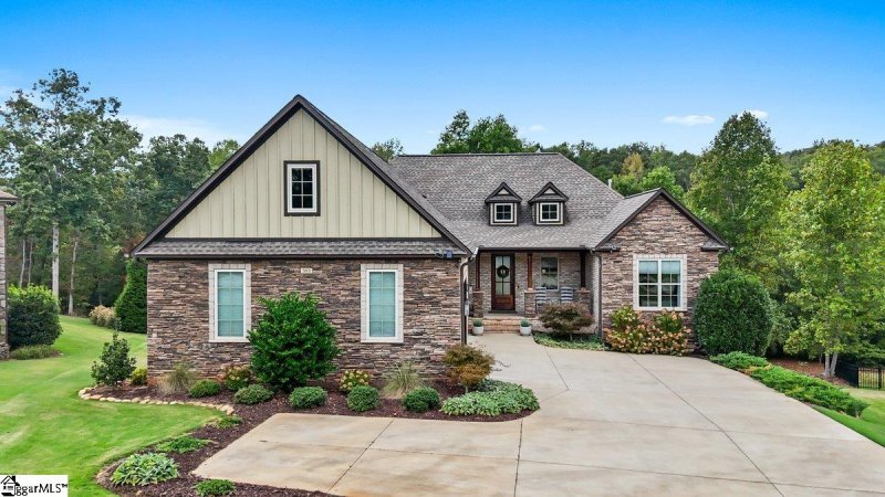 Woodfin Ridge, Inman Community