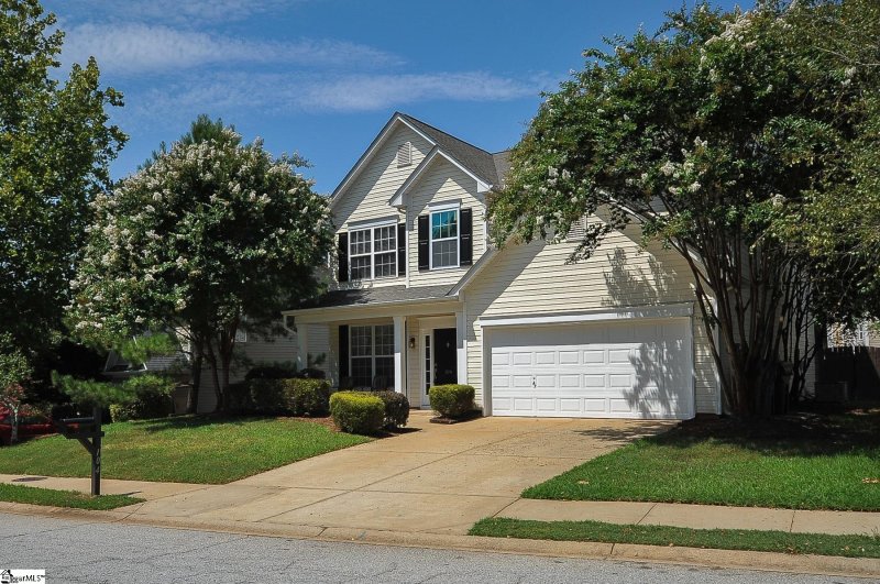 Property image 2 of 104 Shairpin Lane in Summerfield, Greenville, SC 29607