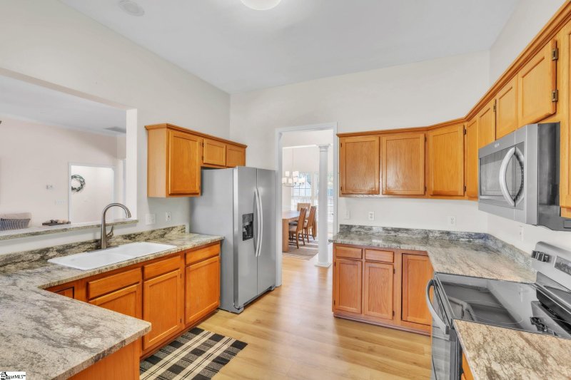 Property image 3 of 1 Big Oak Court in Roper Meadow, Simpsonville, SC 29681