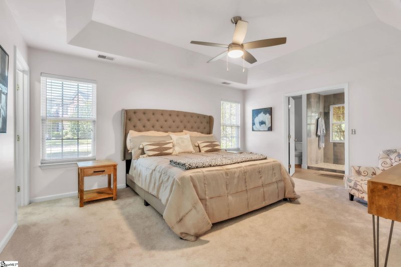 Property image 4 of 1 Big Oak Court in Roper Meadow, Simpsonville, SC 29681