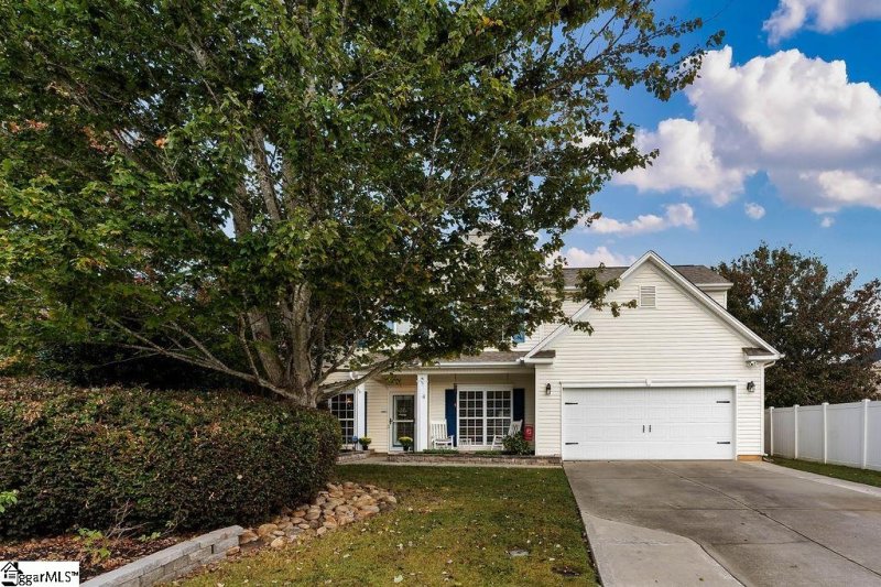 Property image 2 at 4 Lenten Rose Court, Simpsonville, SC 29680