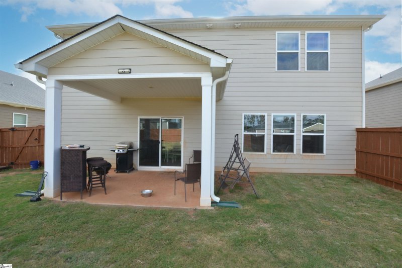 Property image 5 of 621 Cartmel Street in Chestnut Grove, Greer, SC 29651