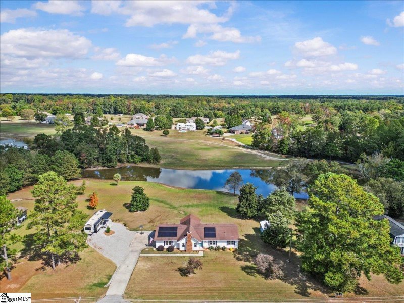 Property image 4 of 1661 Scuffletown Road in Carolina Springs, Fountain Inn, SC 29644