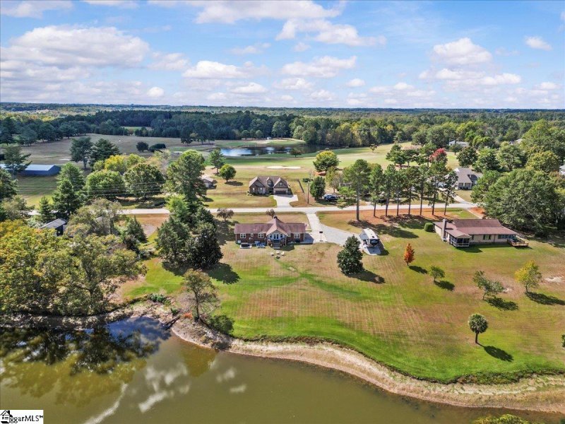 Property image 5 of 1661 Scuffletown Road in Carolina Springs, Fountain Inn, SC 29644