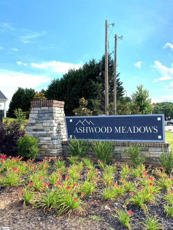 Property image 2 of 3153 Hillgate Trail in Ashwood Meadows, Boiling Springs, SC 29316