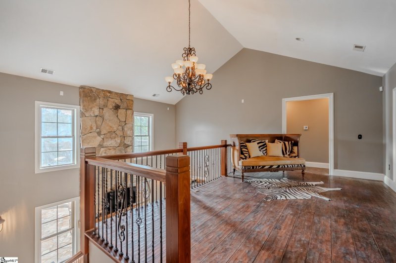 Property image 5 of 137 W Waters Edge Lane in Waters Edge, West Union, SC 29696