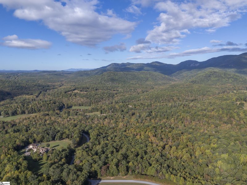 Property image 3 of 100 Pardo Road in Gowans Fort, Landrum, SC 29356