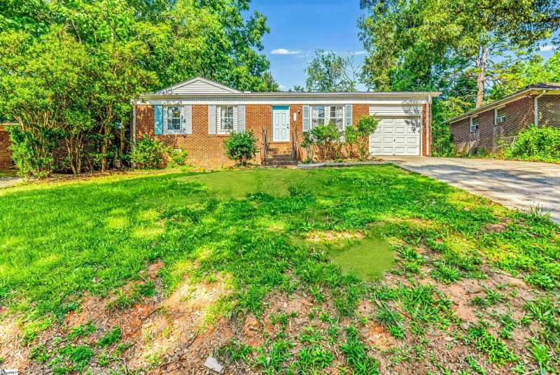 121 Cashmere Drive