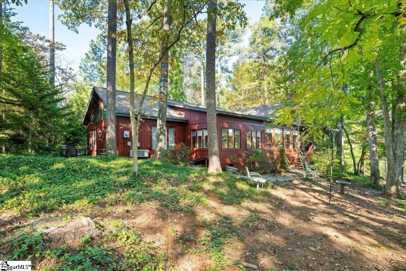 Property image 2 of 505 Long Reach Drive in Keowee Key, Salem, SC 29676