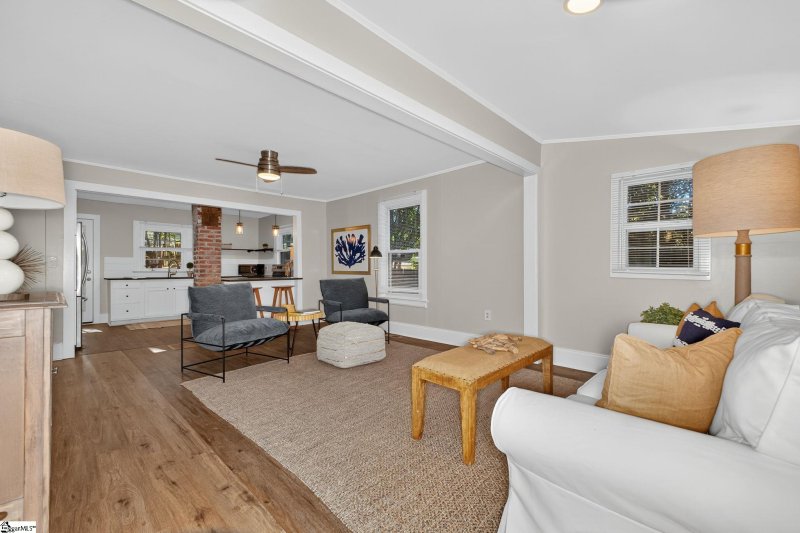 Property image 3 of 12 Dixie Avenue in Overbrook, Greenville, SC 29607