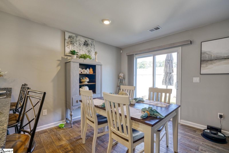 Property image 5 of 1210 N Norwhich Lane in Clevedale Farms, Spartanburg, SC 29301