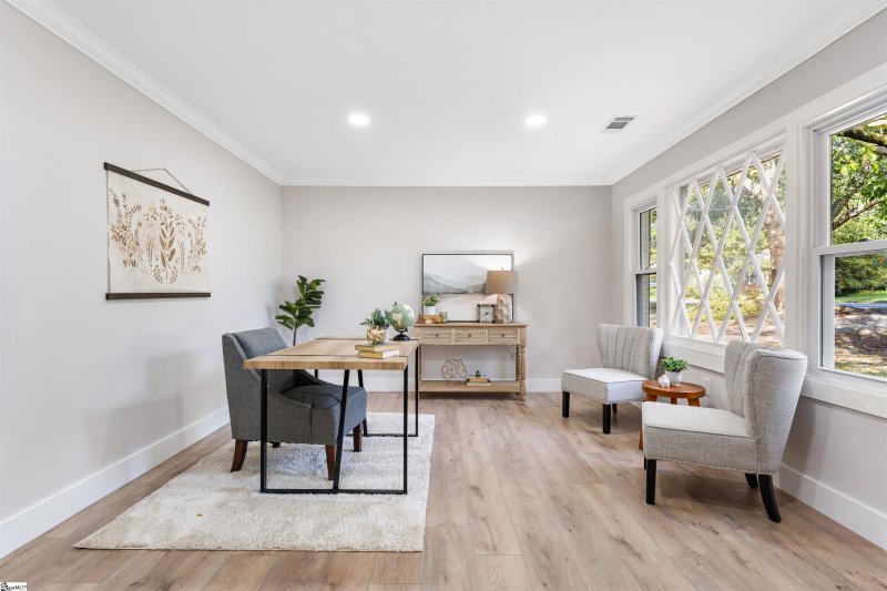 Property image 5 of 1 Longmeadow Road in Brook Glenn Gardens, Taylors, SC 29687