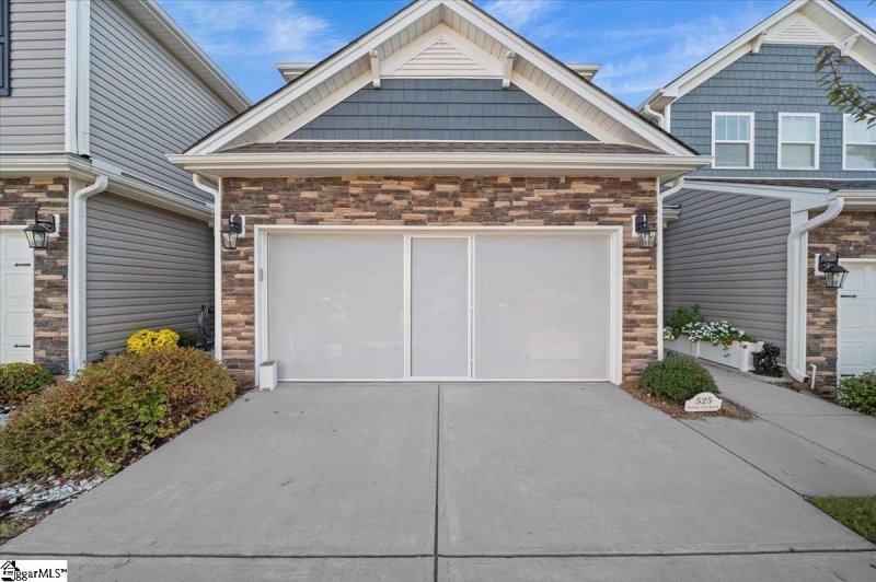 Property image 3 of 525 Yellow Fox Road in Sudduth Farms, Greer, SC 29650