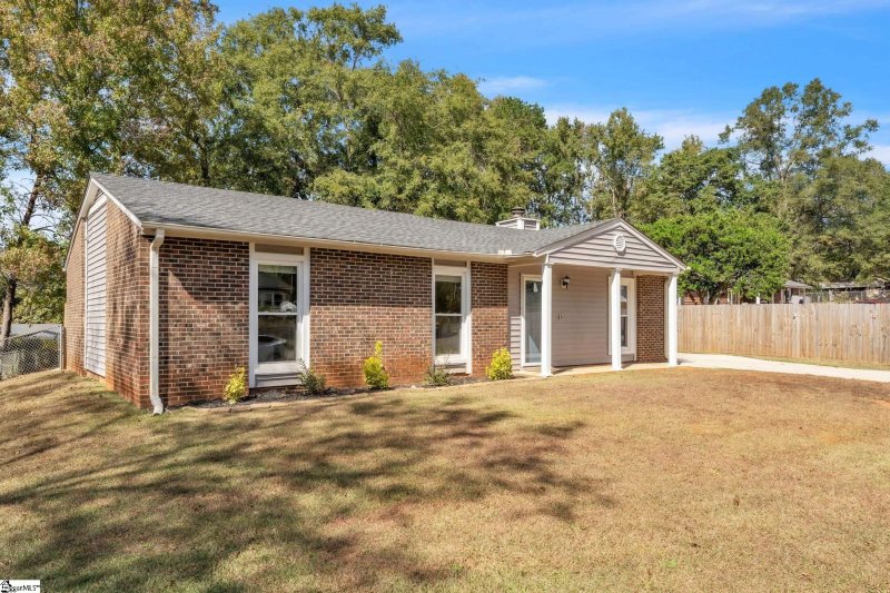 Property image 3 of 5 Carversham Row in Chesterfield Estates, Piedmont, SC 29673