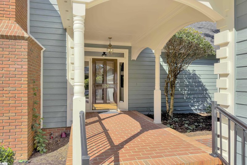 Property image 3 of 122 Hidden Hills Drive in Chanticleer Towns, Greenville, SC 29605