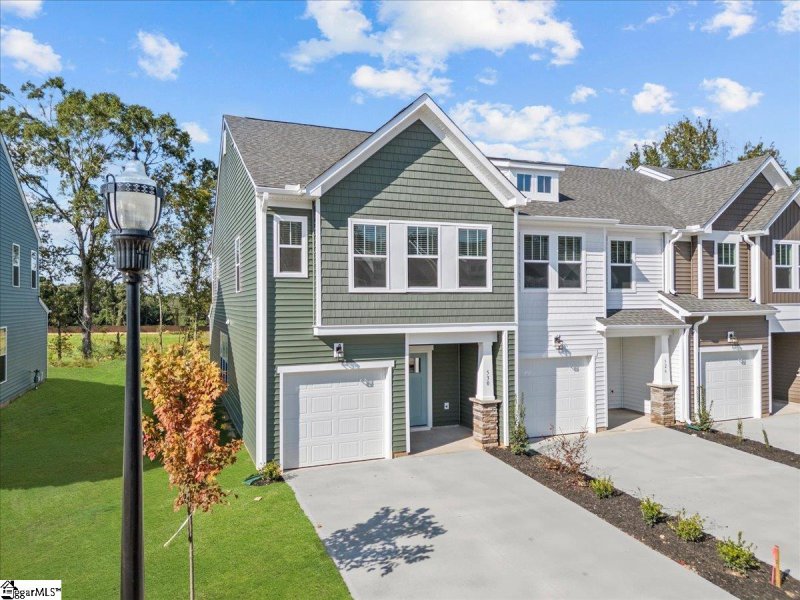 Property image 2 of 530 W Norvell Court in Ransdell Pointe, Spartanburg, SC 29307
