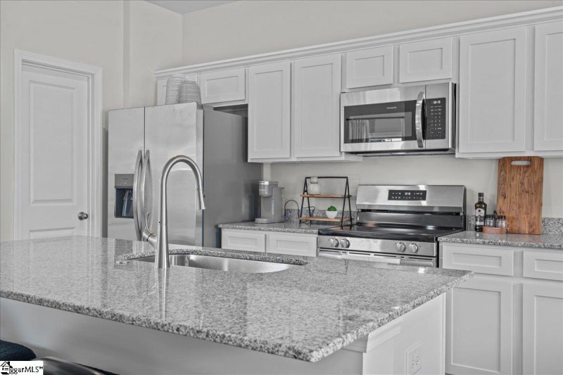 Property image 3 of 105 Lowland Drive in Clarke Townes, Anderson, SC 29621