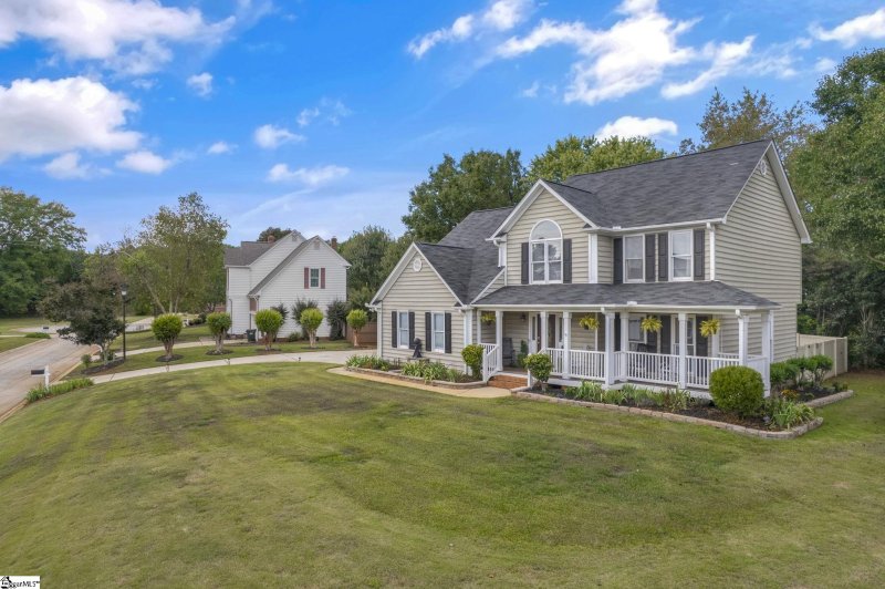 Property image 2 of 4 Promontory Court in Roper Mountain Plantation, Greenville, SC 29615