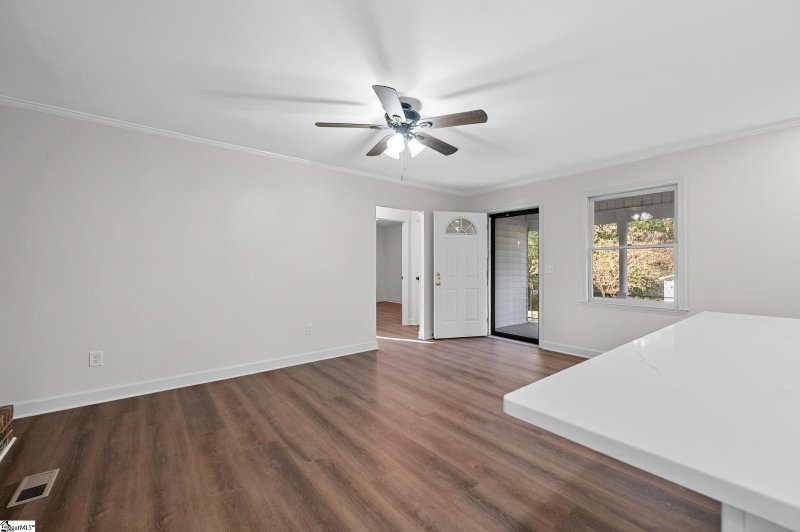 Property image 5 of 306 Seminole Drive in Westwood, Simpsonville, SC 29680-2424