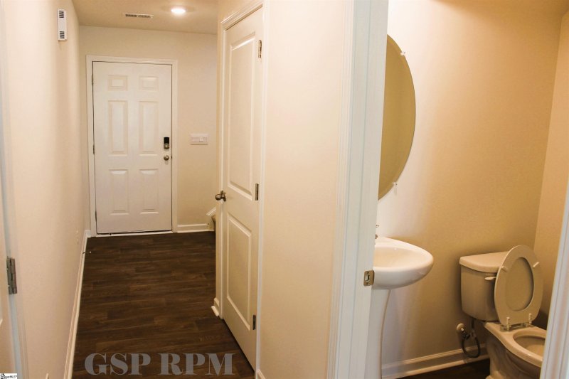 Property image 5 of 1429 N Cardiff Trail in Clevedale Farms, Spartanburg, SC 29301-6704