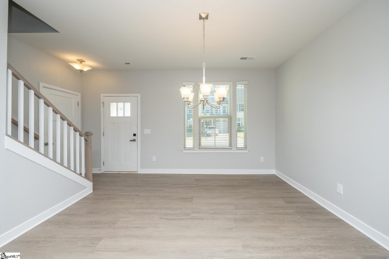 Property image 4 of 39 Moss Hollow Way in Merrydale Village, Simpsonville, SC 29681