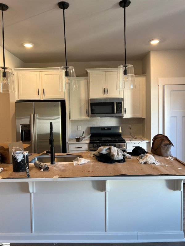 Property image 2 of 409 W Parima Court in El Dorado, Spartanburg, SC 29301