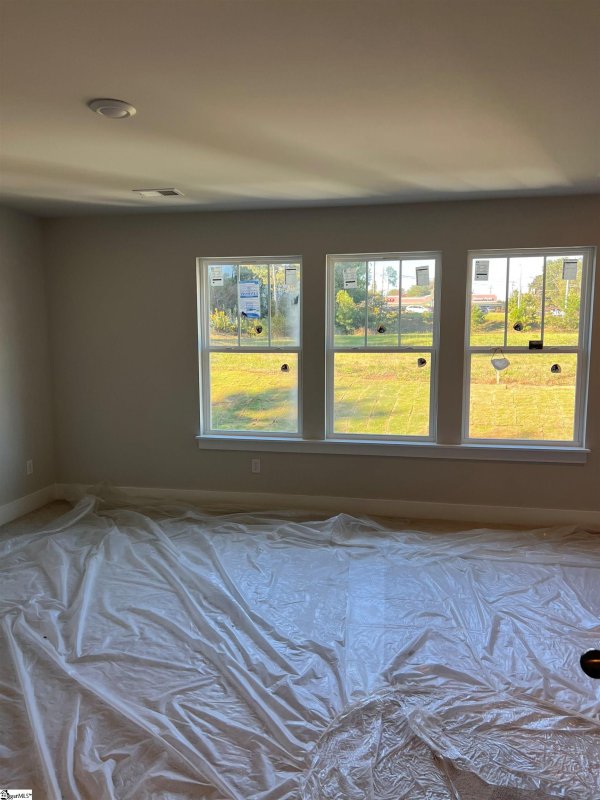 Property image 4 of 409 W Parima Court in El Dorado, Spartanburg, SC 29301