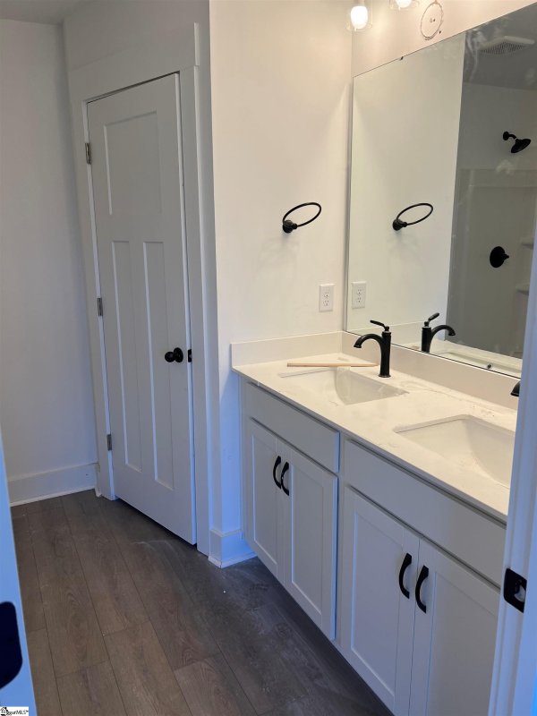 Property image 5 of 411 W Parima Court in El Dorado, Spartanburg, SC 29301