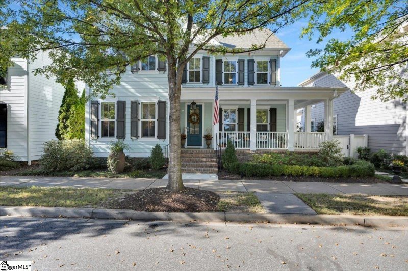 Property image 2 of 12 Hollingsworth Drive in Hollingsworth Park, Greenville, SC 29607
