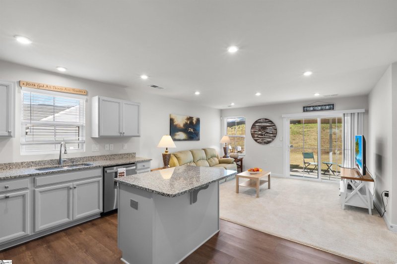 Property image 5 of 33 Timberwild Drive in Woodland Pointe, Greenville, SC 29605