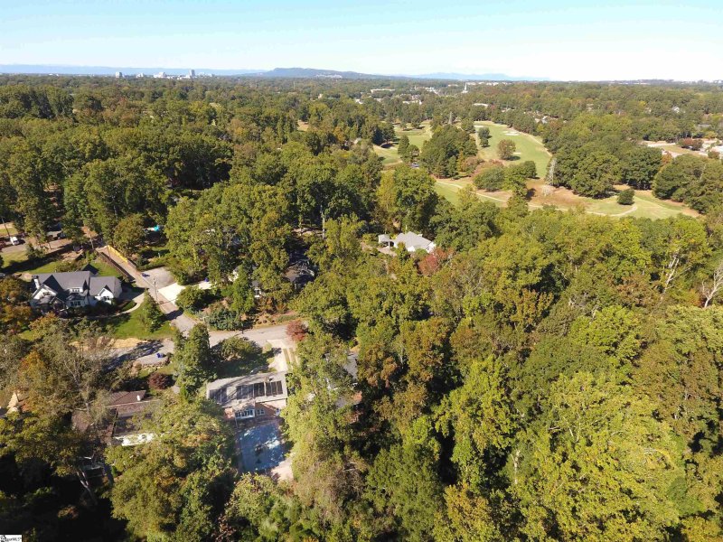 Property image 2 of 363 Riverside Drive in Greenville Country Club, Greenville, SC 29605