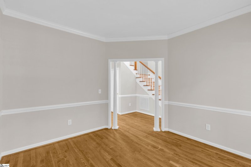 Property image 5 of 100 Bonwood Avenue in Poinsettia, Simpsonville, SC 29681