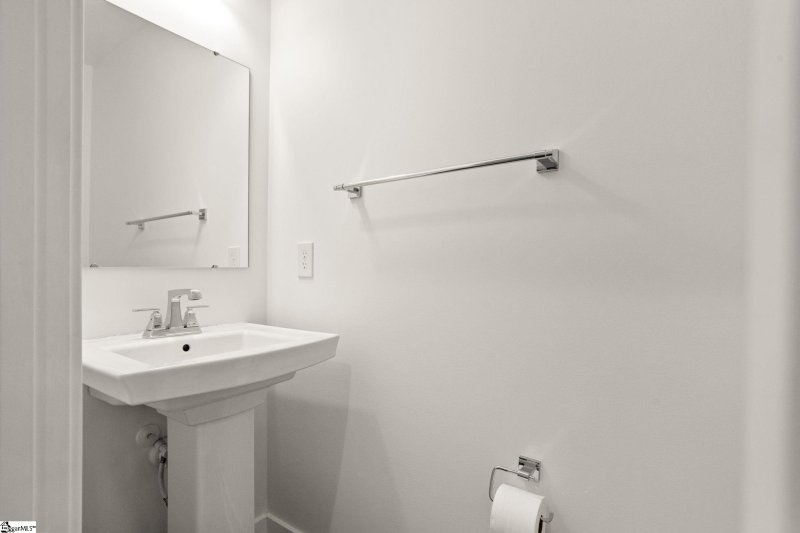 Property image 5 of 509 Martin Creek Drive in Merrydale Village, Simpsonville, SC 29680