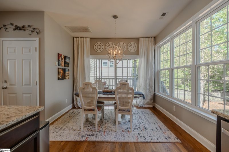 Property image 3 of 230 Northcliff Way in Northcliff, Greenville, SC 29617