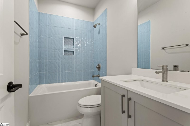 Property image 3 of 108 Waterville Way in Pinecreek Cottages, Simpsonville, SC 29681