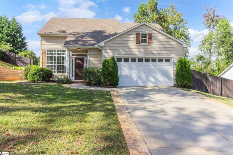 Property image 2 of 110 Colony Road in Points North, Travelers Rest, SC 29690