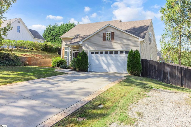 Property image 3 of 110 Colony Road in Points North, Travelers Rest, SC 29690