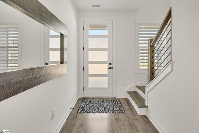 Property image 3 of 1230 Westgate Village Drive in Westgate Village Townes, Spartanburg, SC 29301