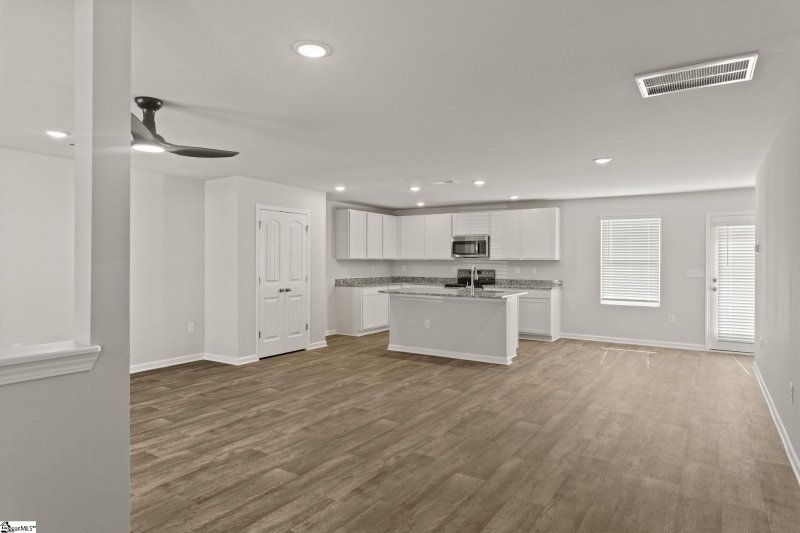 Property image 3 of 220 Green Pasture Road in Reedy Creek Estates, Fountain Inn, SC 29644