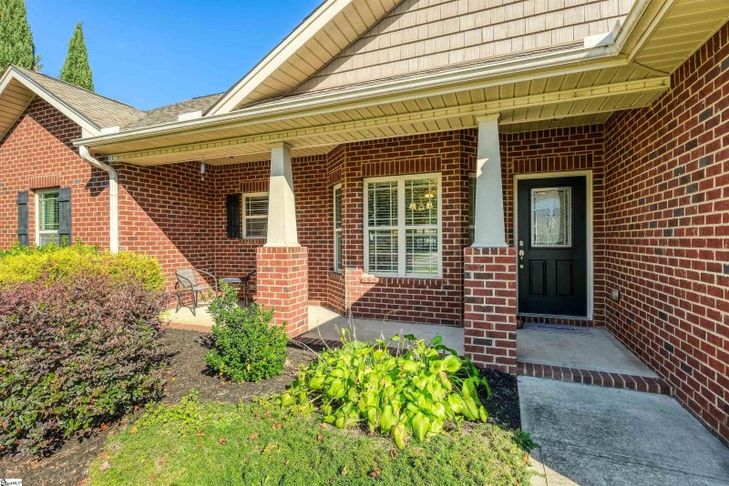 Property image 2 of 440 Slate Drive in Hanging Rock, Boiling Springs, SC 29316