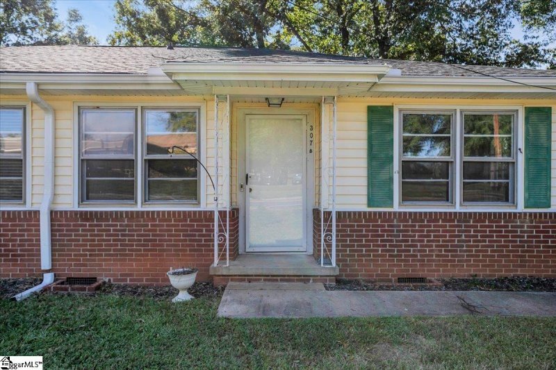 Property image 4 of 307 White Oak Drive in University Heig, Greenville, SC 29607