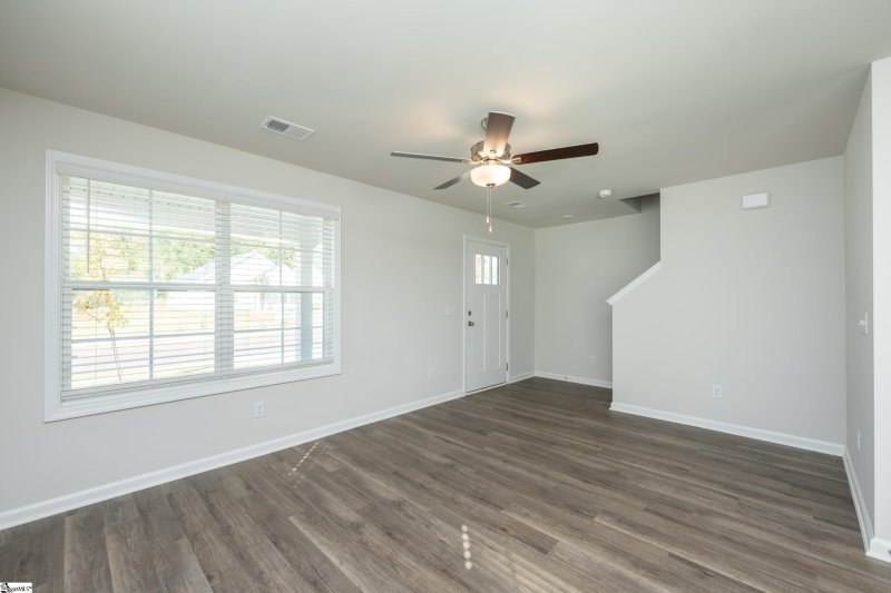 Property image 3 of 15 Thorndike Way in Lakeview at Berea, Greenville, SC 29617