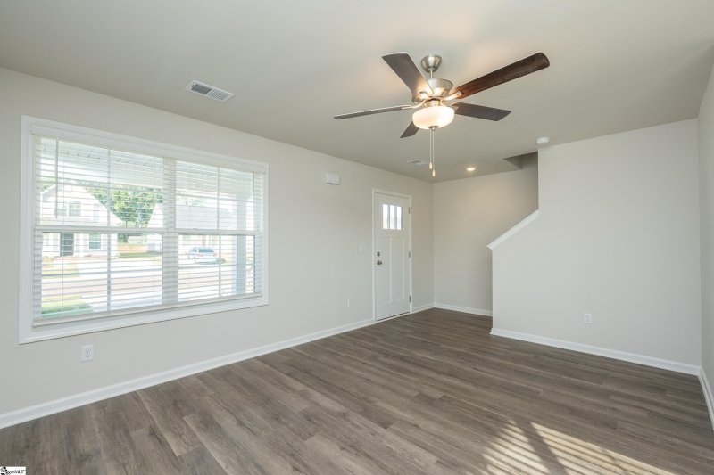 Property image 3 of 9 Thorndike Way in Lakeview at Berea, Greenville, SC 29617