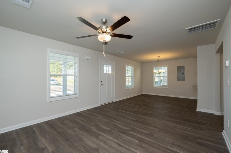 Property image 3 of 17 Thorndike Way in Lakeview at Berea, Greenville, SC 29617